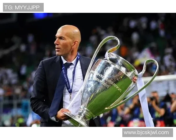 璀璨星光足球球星典礼荣耀盛宴见证绿茵传奇与辉煌时刻