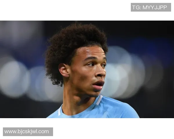 足球球星独特发型创意解析 一横一竖如何成就场上风采